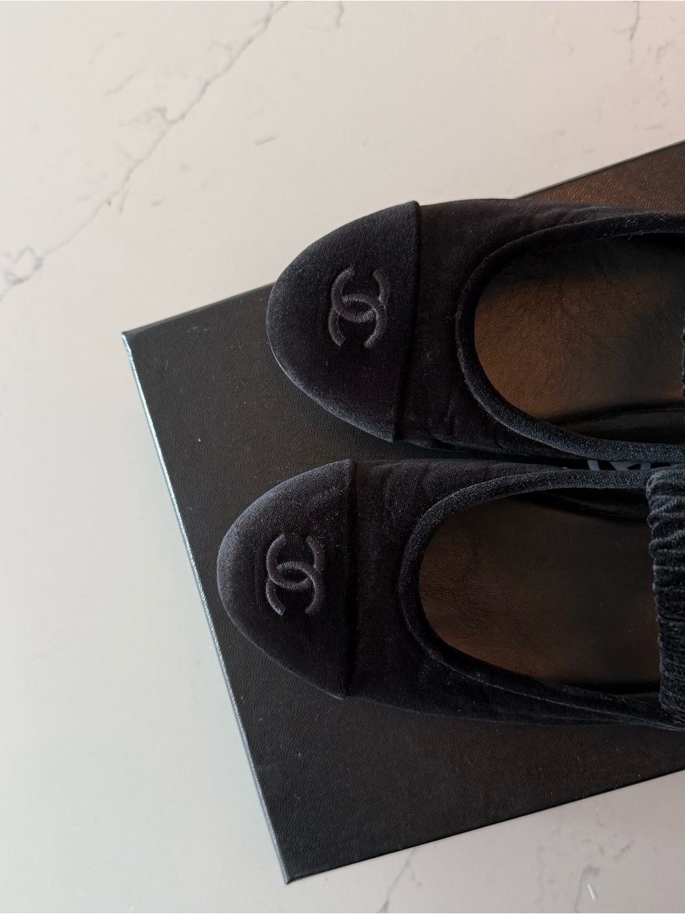 Chanel velvet mary janes // flats - Picture 8 of 8